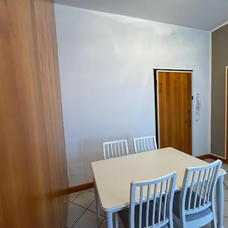 Nicholas Center- Boloňa