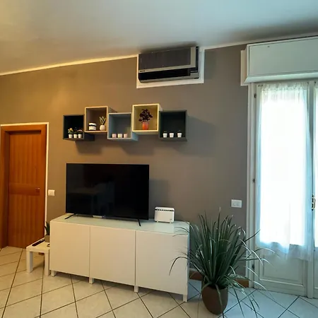 Nicholas Center- Bologna